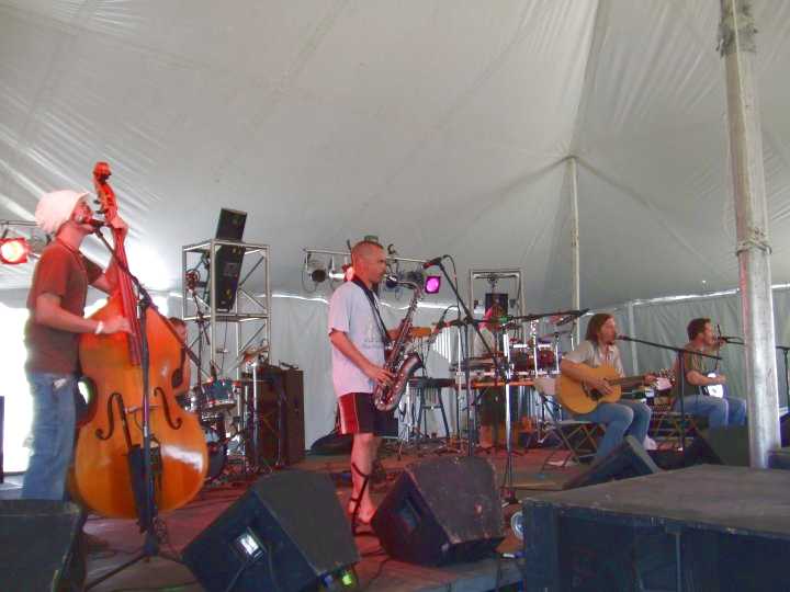We made it back to the Camp Stage to cathc most of Dirtfoot.